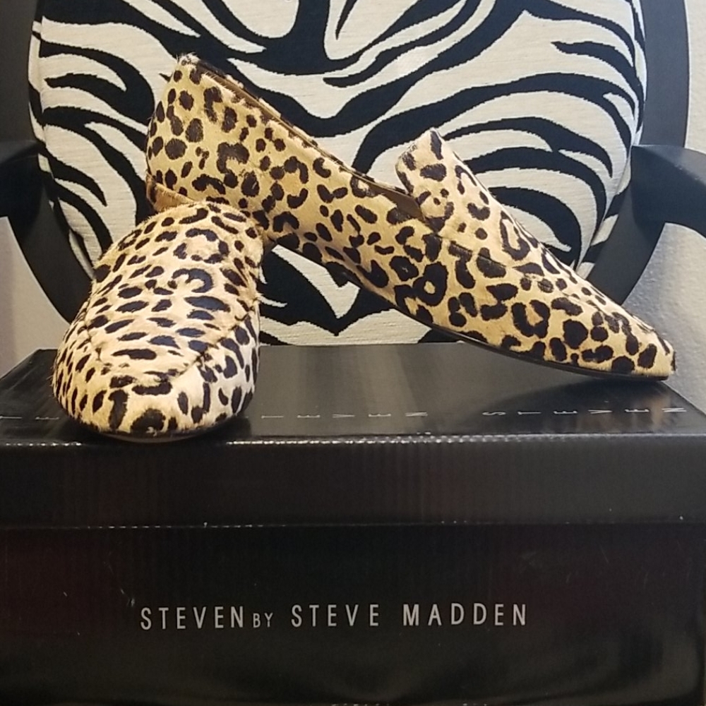 NWOT - STEVE MADDEN CHEETAH FUR LOAFERS